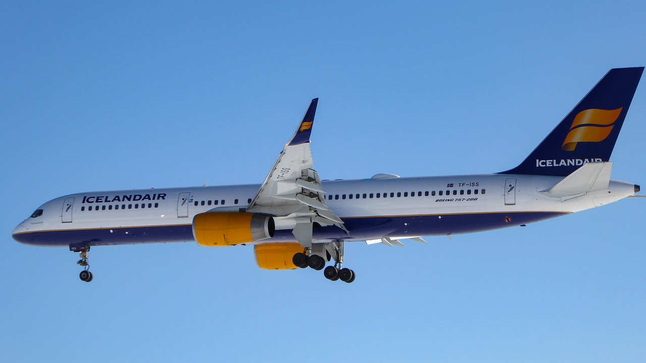 icelandair-g6889e9816_1280