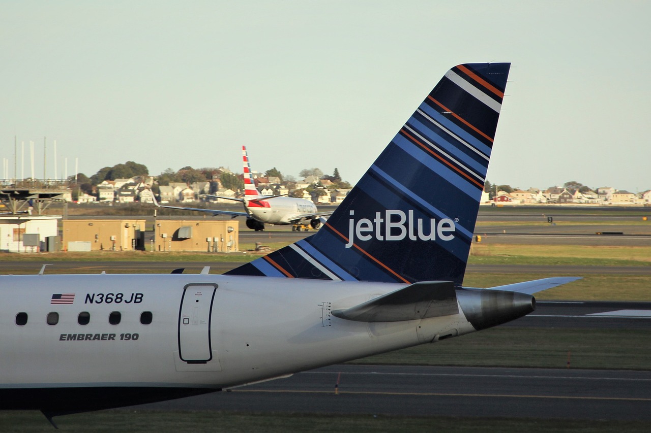 jetblue-4798724_1280
